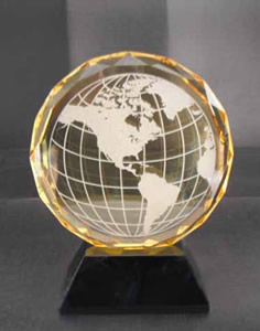 golden crystal globe trophy awards