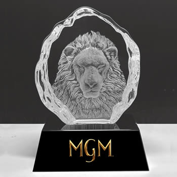 crystal lion trophy - crystal animal trophy
