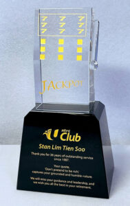 casino crystal slot machine trophy award