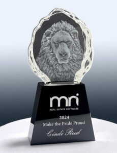 crystal lion head trophy award