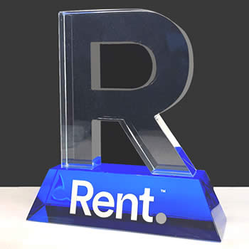 custom crystal letter R award for employee recognition